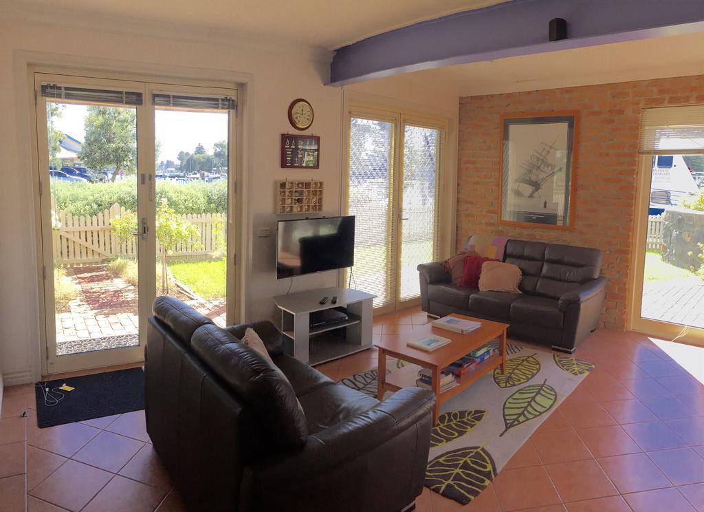 Villa Dockside Waterfront Indulgence Port Fairy Exterior foto